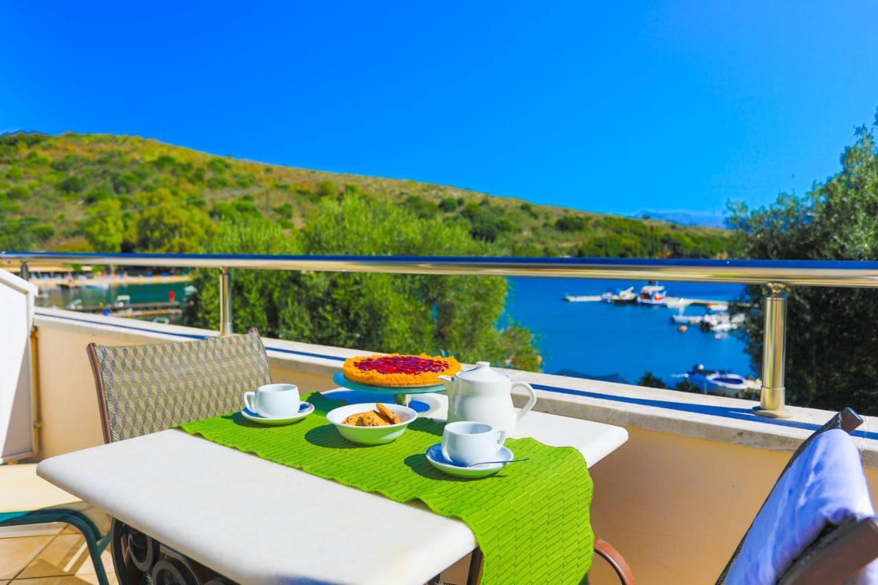 Theophilos Ena Apartament Agios Stefanos (Thinali)